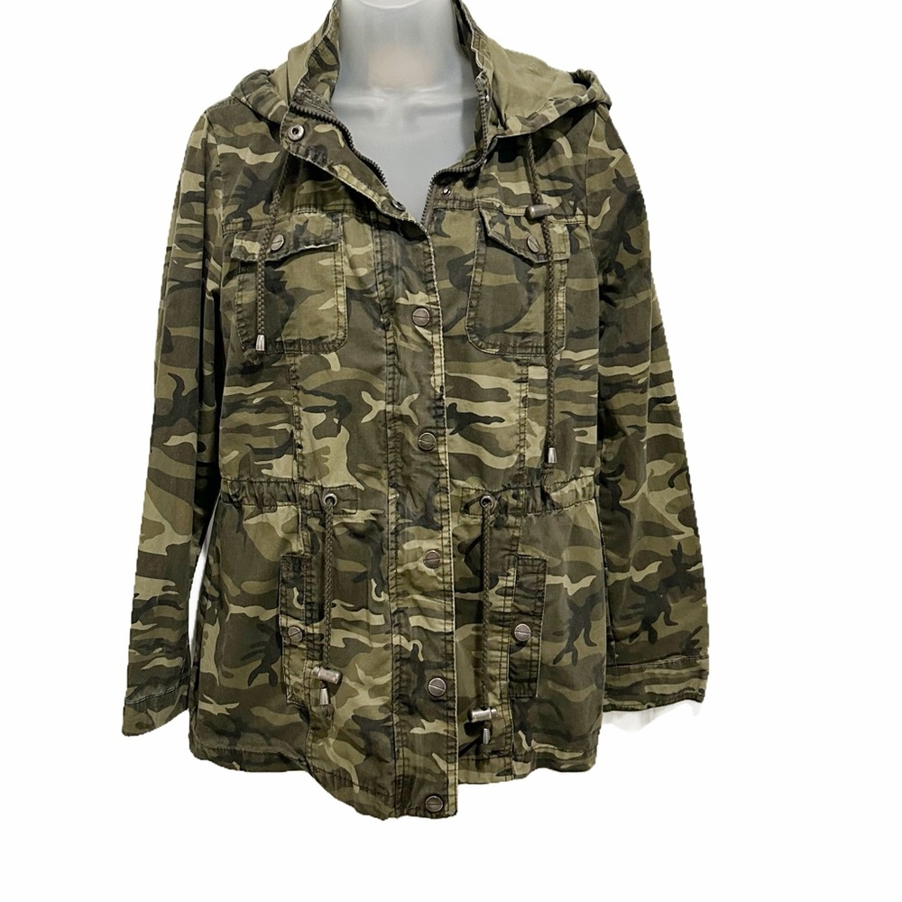 Ashley by 26 International camo utility jacket. Size M.